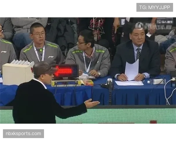 比赛暂停期间的规则适用与裁判判罚依据